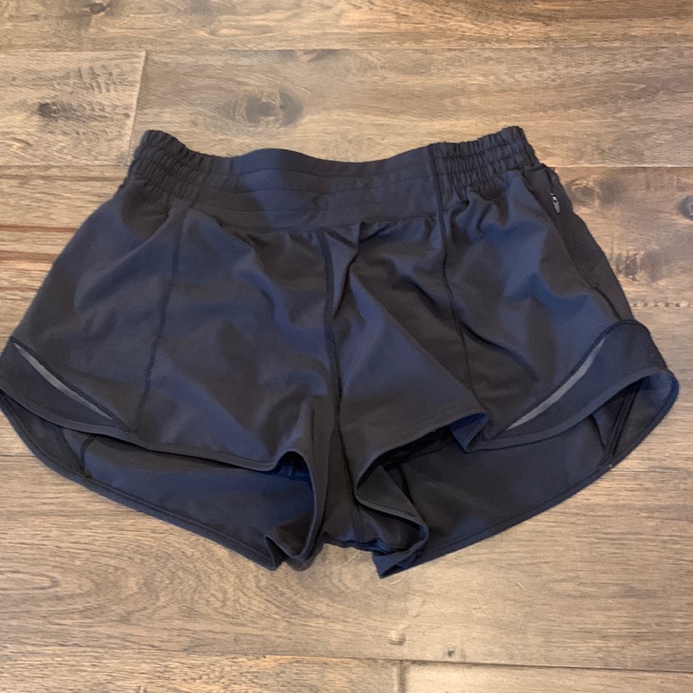 Lululemon HR Hotty Hot 2.5 - Black - Size 6